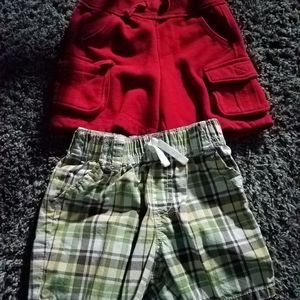 Pair (2) infant size 12 months shorts